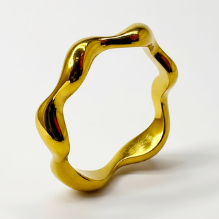 WAVY Ring
