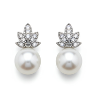 PEARL LEAF studs